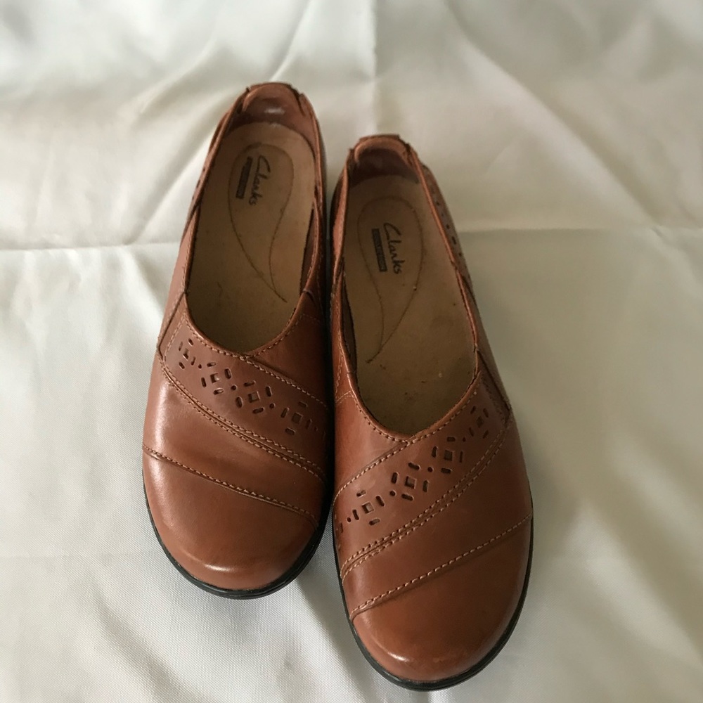 CLARKS SHOES. SLIP ON. CLOGS